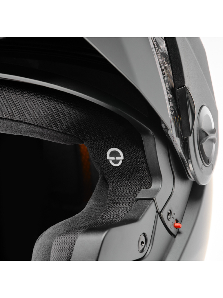 Zestaw: kask szczękowy Schuberth E2 czarny matowy + dedykowany interkom motocyklowy + Gratisy