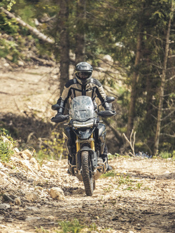 Zestaw: Kask szczękowy Schuberth E2 szary + dedykowany interkom motocyklowy + Gratisy