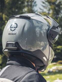 Zestaw: Kask szczękowy Schuberth E2 szary + dedykowany interkom motocyklowy + Gratisy