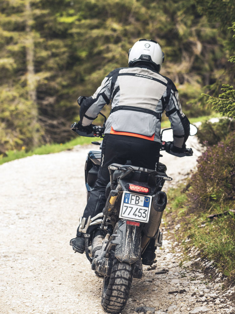 Zestaw: Kask szczękowy Schuberth E2 biały połysk + dedykowany interkom motocyklowy + Gratisy