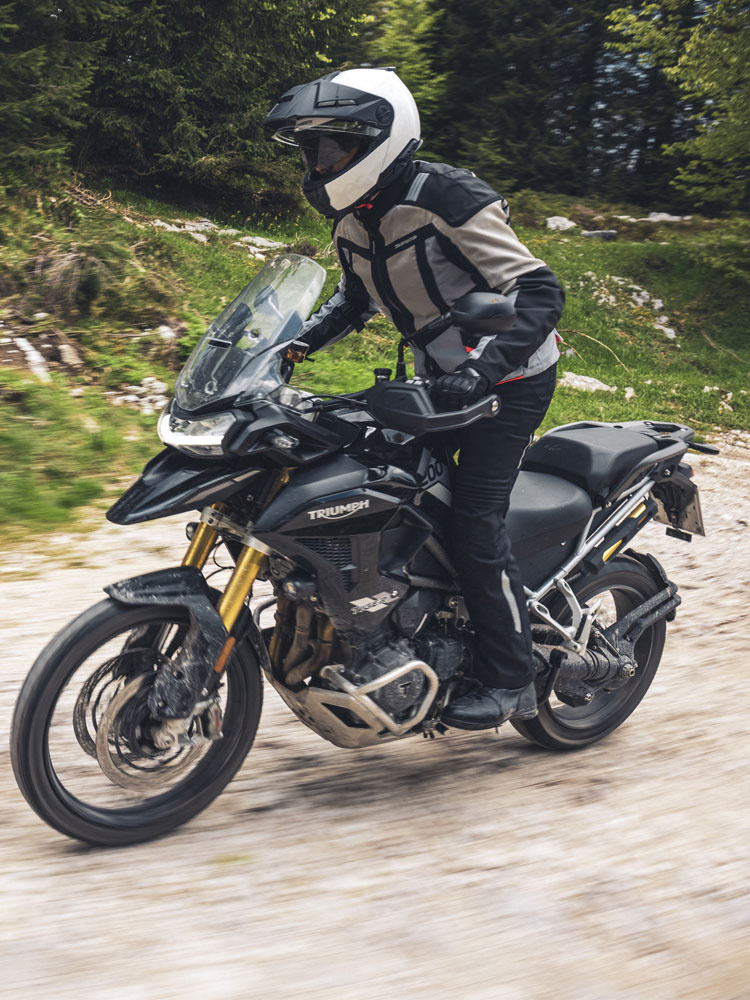 Zestaw: Kask szczękowy Schuberth E2 biały połysk + dedykowany interkom motocyklowy + Gratisy