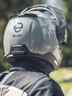 Zestaw: Kask szczękowy Schuberth E2 szary + dedykowany interkom motocyklowy + Gratisy
