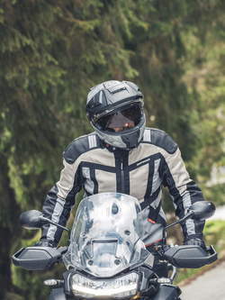 Zestaw: Kask szczękowy Schuberth E2 szary + dedykowany interkom motocyklowy + Gratisy